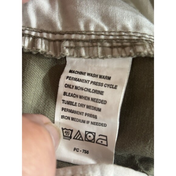 NWT Izod Men's 42" Flat Front 100% Cotton 6 Pocket Green Plaid Cargo Shorts - Picture 7 of 9